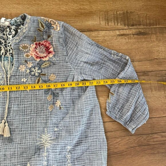 Johnny Was Womens Embroidered Umoya Effortless Scarf Back Blouse Blue Large - Picture 15 of 16